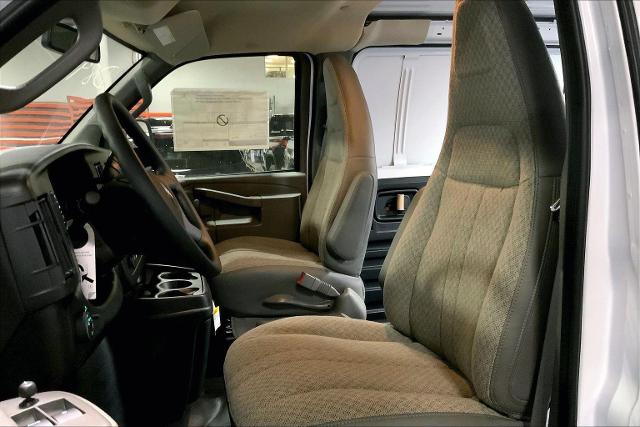 2025 Chevrolet Express Cargo Van Vehicle Photo in KANSAS CITY, MO 64114-4502