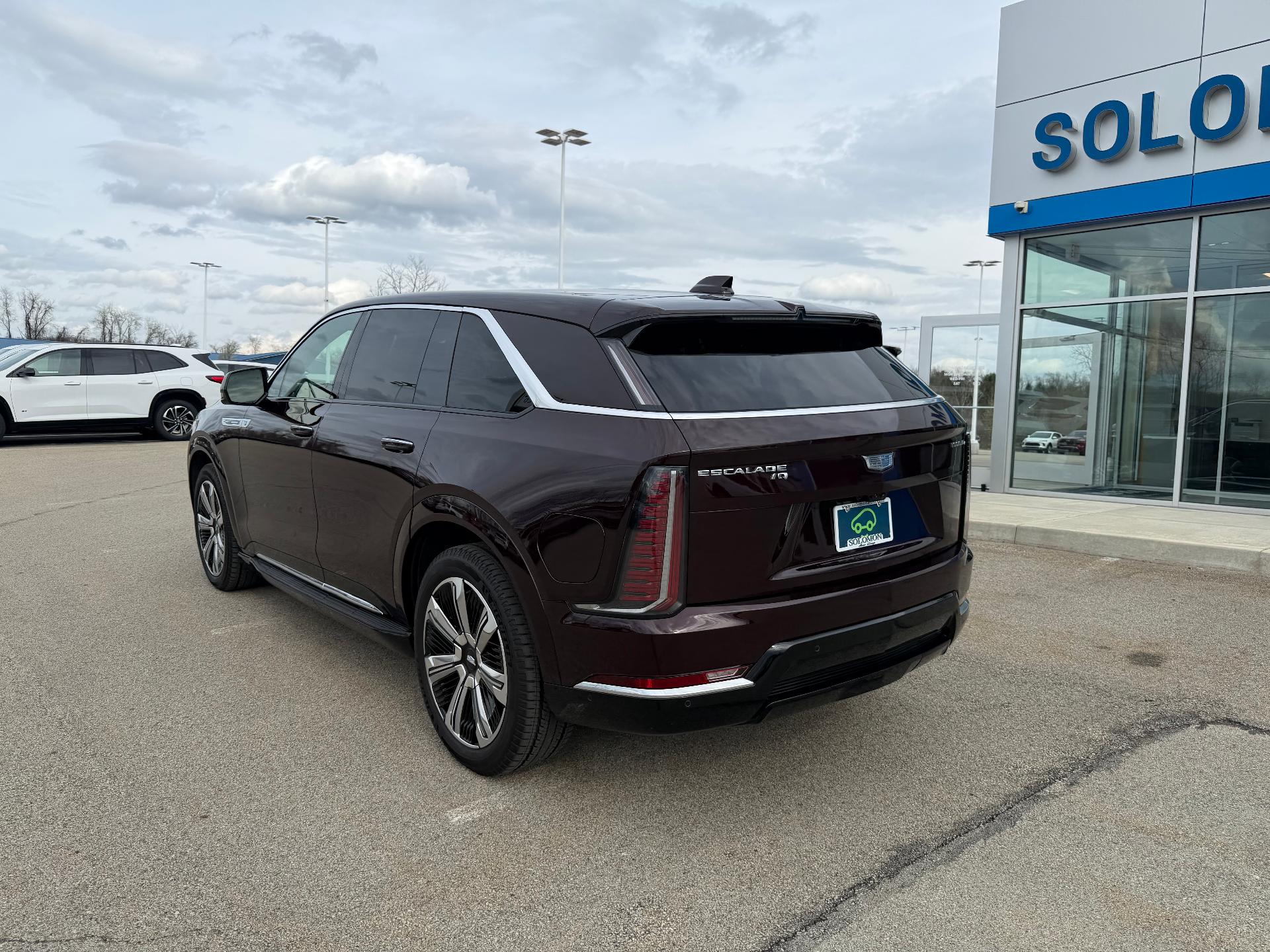 2025 Cadillac ESCALADE IQ Luxury 2 - 3