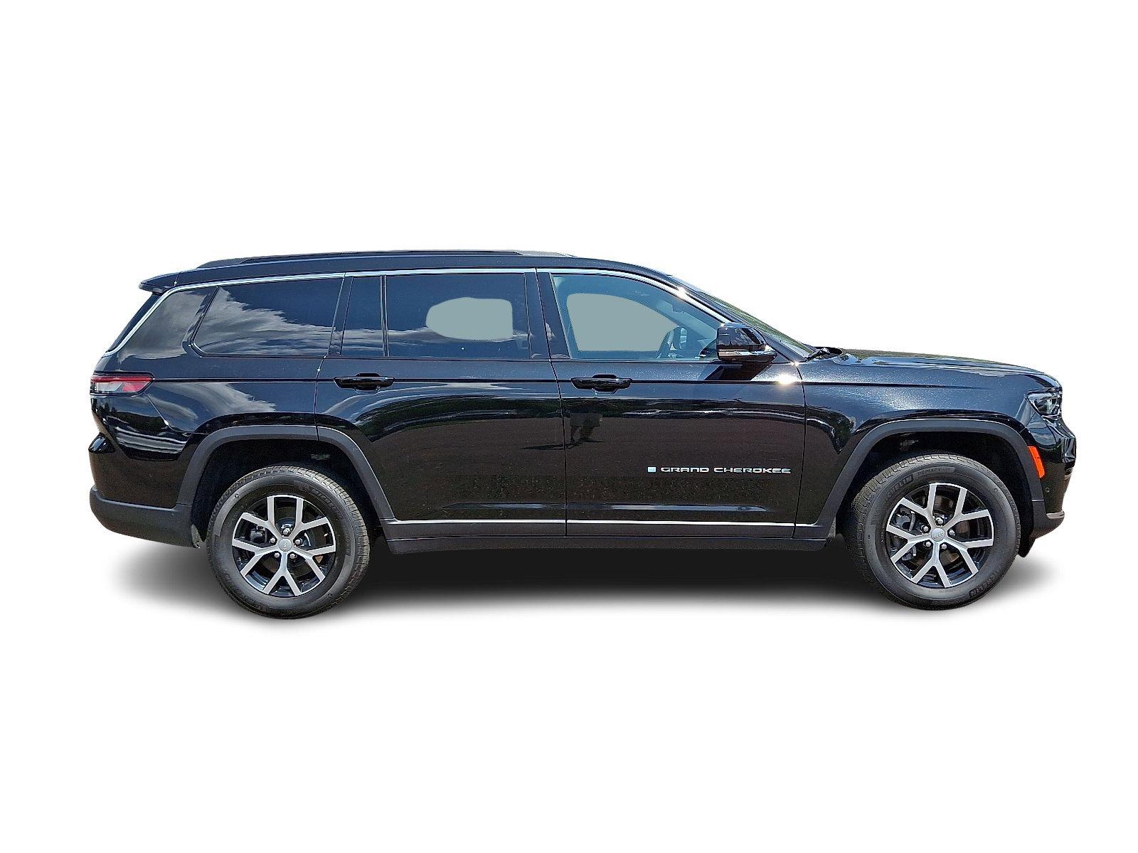 2024 Jeep Grand Cherokee L Vehicle Photo in Willow Grove, PA 19090