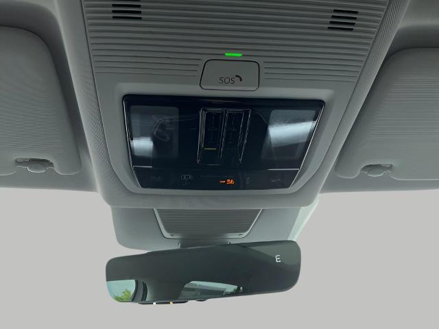 2025 Volkswagen Tiguan Vehicle Photo in Oshkosh, WI 54904