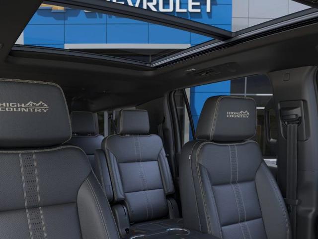 2026 Chevrolet Suburban Vehicle Photo in PUYALLUP, WA 98371-4149