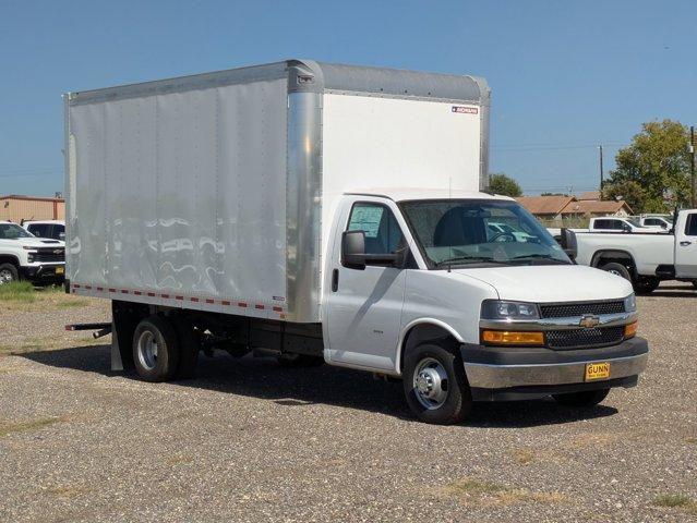 2025 Chevrolet Express Commercial Cutaway Vehicle Photo in SELMA, TX 78154-1460
