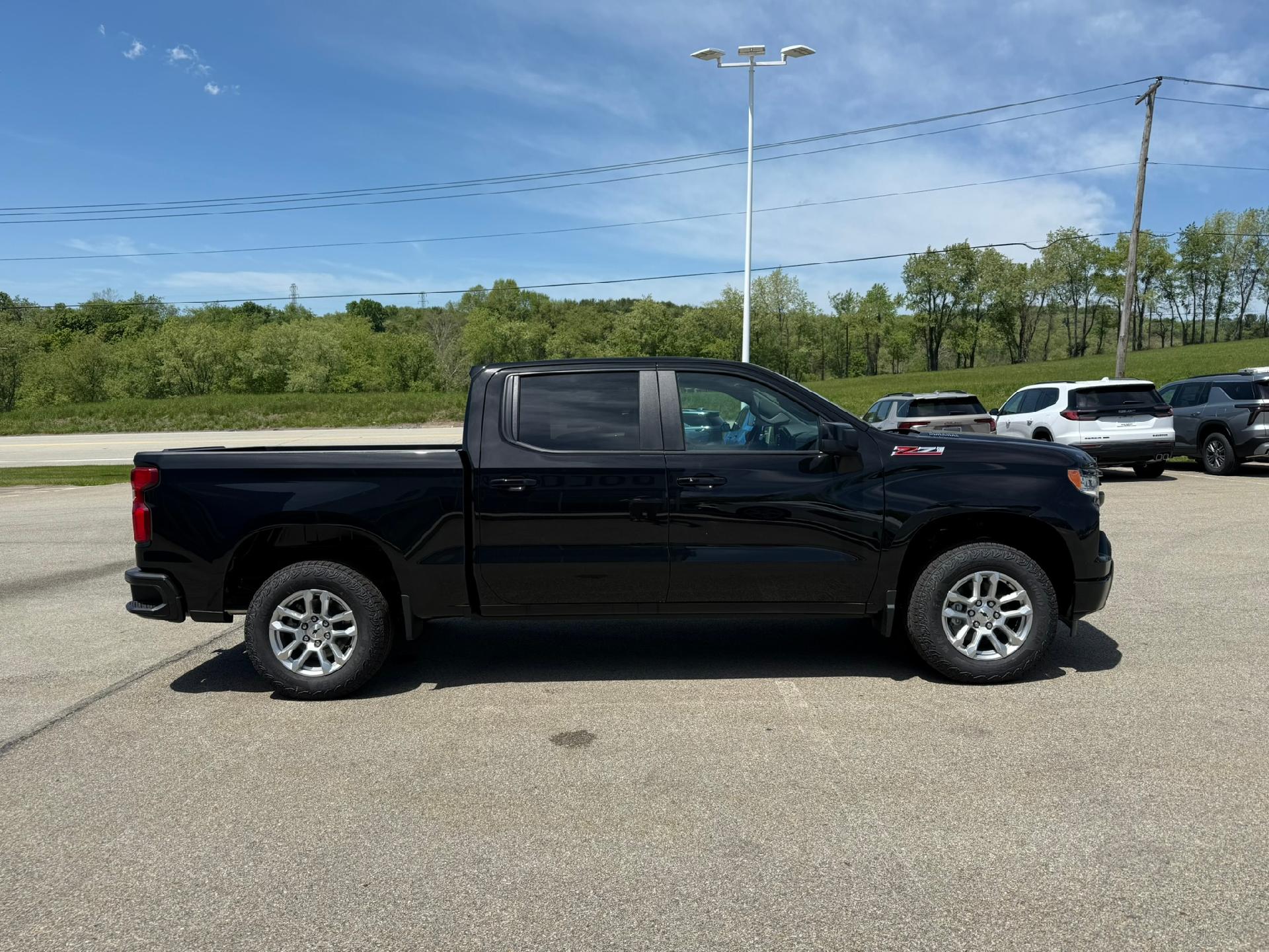 2026 Chevrolet Silverado 1500 photo 6 of 10