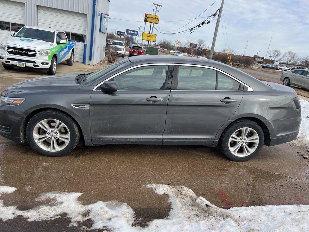 2015 Ford Taurus Vehicle Photo in Cedar Rapids, IA 52402