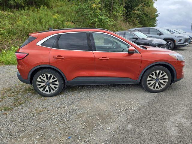 2020 Ford Escape Vehicle Photo in Pleasant Hills, PA 15236