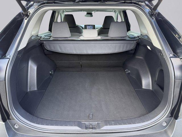 2020 Toyota RAV4 Vehicle Photo in LEOMINSTER, MA 01453-2952