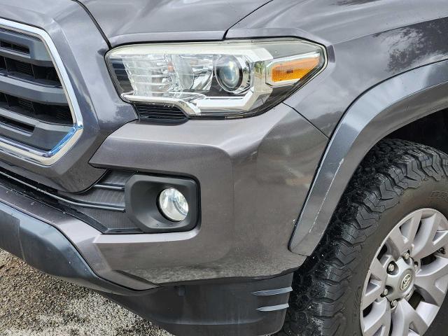2016 Toyota Tacoma Vehicle Photo in DENTON, TX 76210-9321