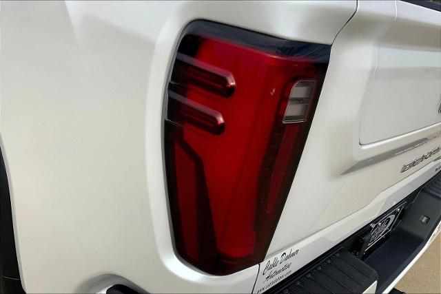 2025 GMC Sierra 2500 HD Vehicle Photo in TOPEKA, KS 66609-0000