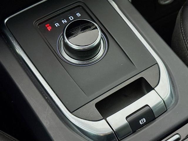 2019 Land Rover Discovery Sport Vehicle Photo in PUYALLUP, WA 98371-4149