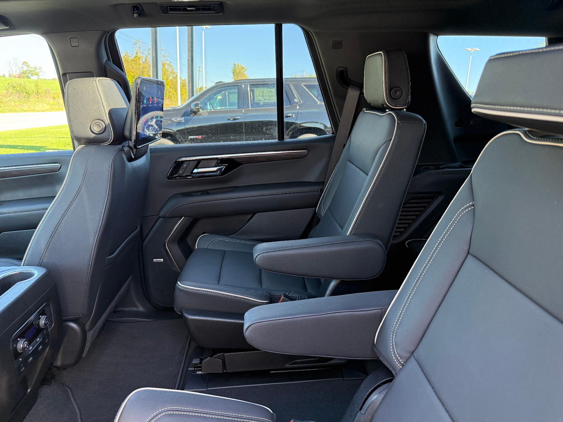 2026 Chevrolet Tahoe photo 14 of 25