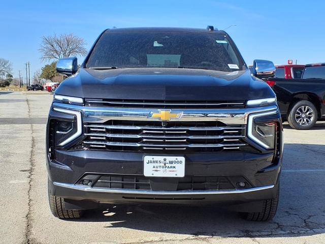 2025 Chevrolet Suburban Vehicle Photo in Denton, TX 76205