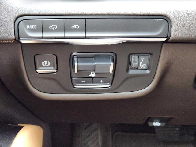 2023 Cadillac Escalade Vehicle Photo in DENTON, TX 76210-9321