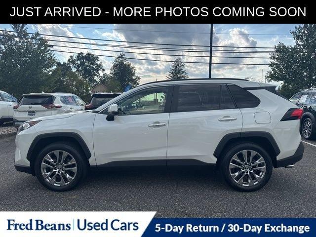 2020 Toyota RAV4 Vehicle Photo in Flemington, NJ 08822