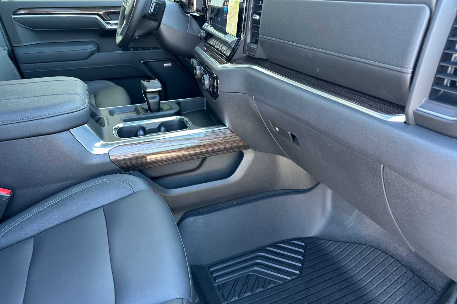 2026 Chevrolet Silverado 1500 LT Trail Boss - Photo 15