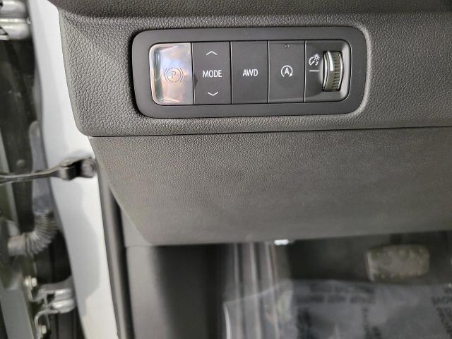 2024 Chevrolet Traverse Vehicle Photo in NEENAH, WI 54956-2243