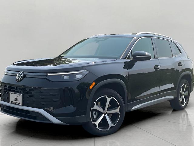 2025 Volkswagen Tiguan Vehicle Photo in Oshkosh, WI 54904