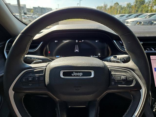 2023 Jeep Grand Cherokee L Vehicle Photo in TREVOSE, PA 19053-4984