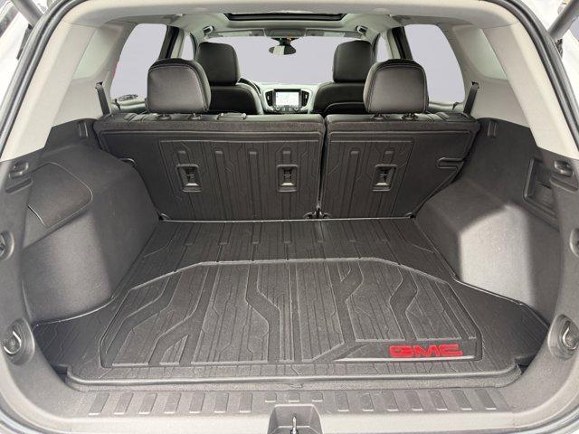 2022 GMC Terrain Vehicle Photo in LEOMINSTER, MA 01453-2952