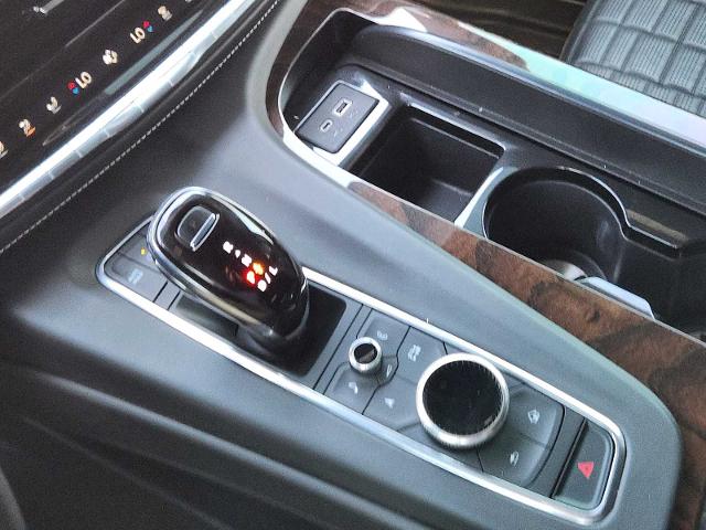 2022 Cadillac Escalade ESV Vehicle Photo in DENTON, TX 76210-9321
