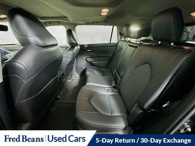 2022 Toyota Highlander Vehicle Photo in Flemington, NJ 08822