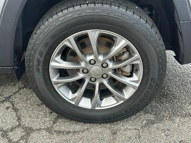 2020 Jeep Cherokee Vehicle Photo in COLUMBIA, MO 65203-3903