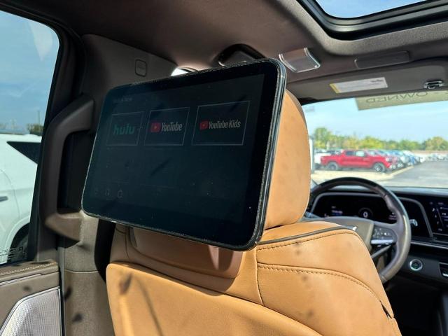 2024 Cadillac Escalade Vehicle Photo in COLUMBIA, MO 65203-3903