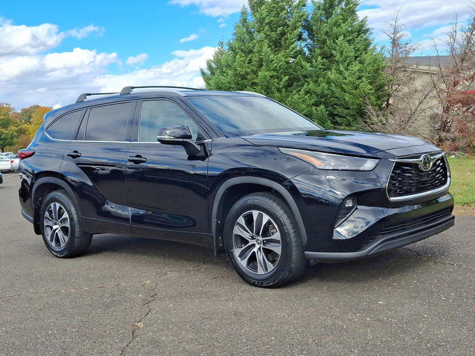 2022 Toyota Highlander Vehicle Photo in Trevose, PA 19053