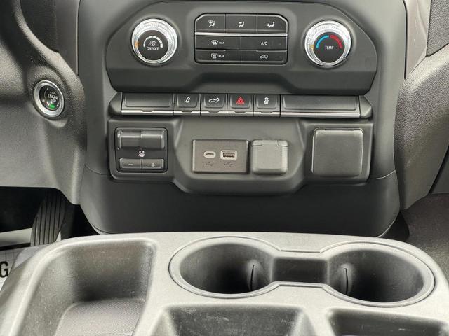 2024 GMC Sierra 2500 HD Vehicle Photo in COLUMBIA, MO 65203-3903