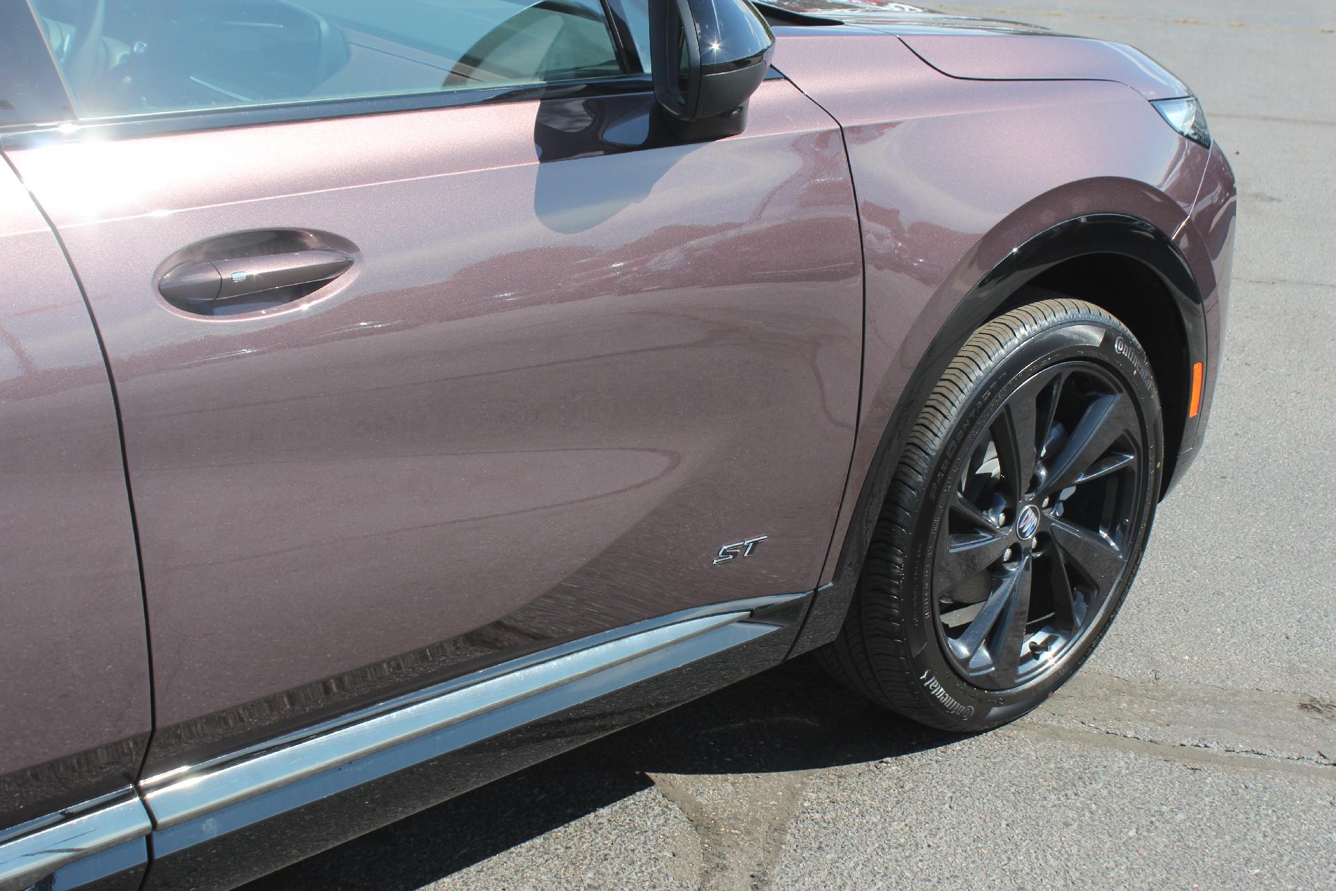 2025 Buick Envision Vehicle Photo in AURORA, CO 80012-4011