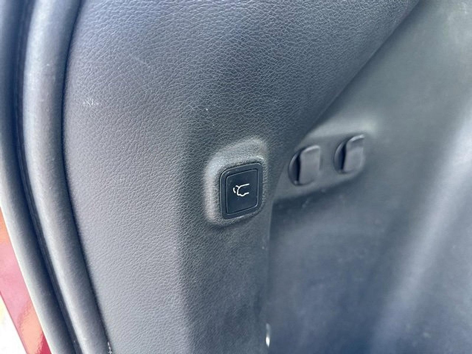 2019 Jeep Cherokee Vehicle Photo in Harrisburg, PA 17111