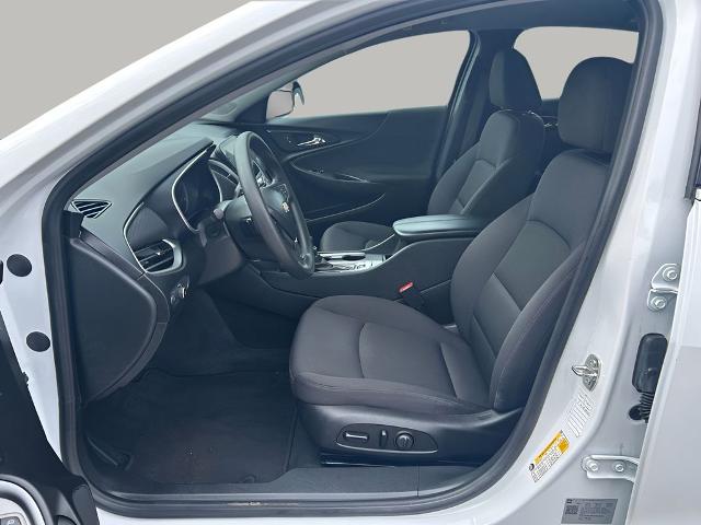 2023 Chevrolet Malibu Vehicle Photo in Cedar Rapids, IA 52402