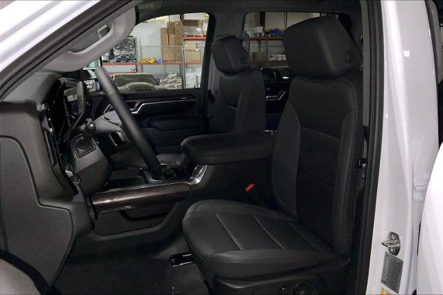 2025 Chevrolet Silverado 2500 HD Vehicle Photo in KANSAS CITY, MO 64114-4502