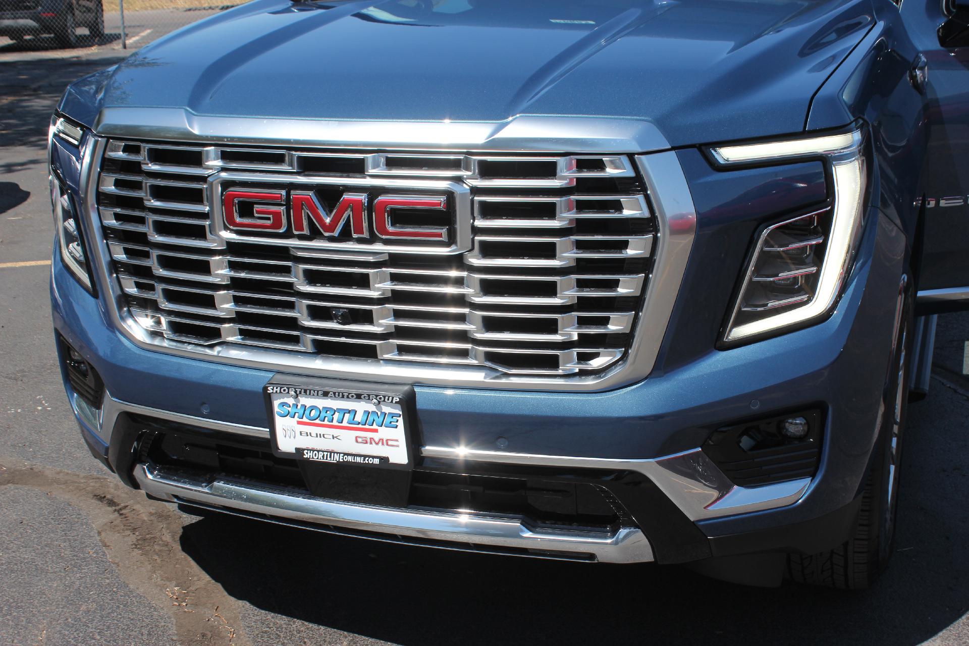 2025 GMC Yukon Vehicle Photo in AURORA, CO 80012-4011