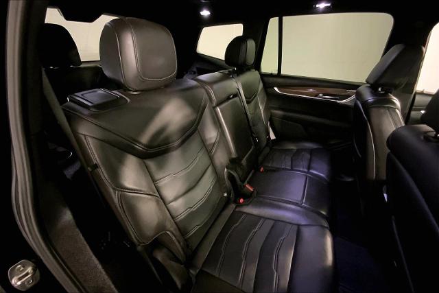 2024 Cadillac XT6 Vehicle Photo in INDEPENDENCE, MO 64055-1377
