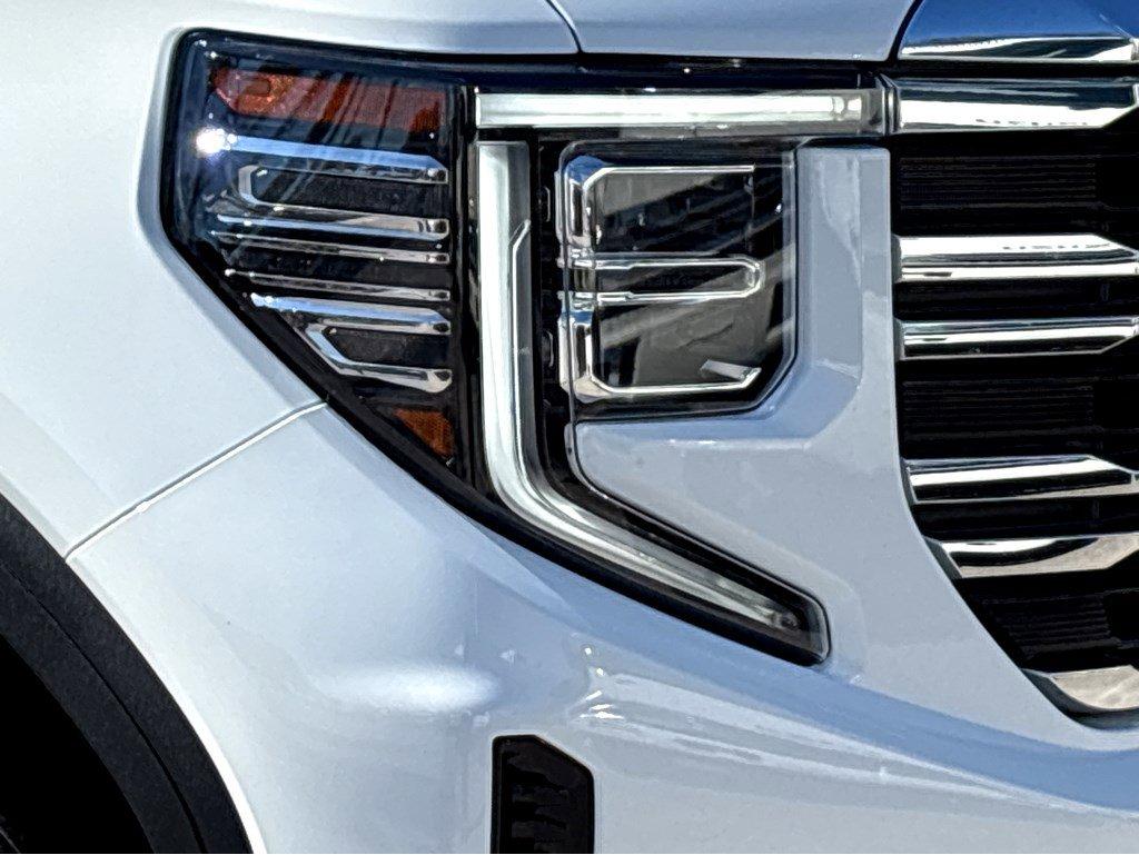 2024 GMC Sierra 1500 Vehicle Photo in SAVANNAH, GA 31406-4513