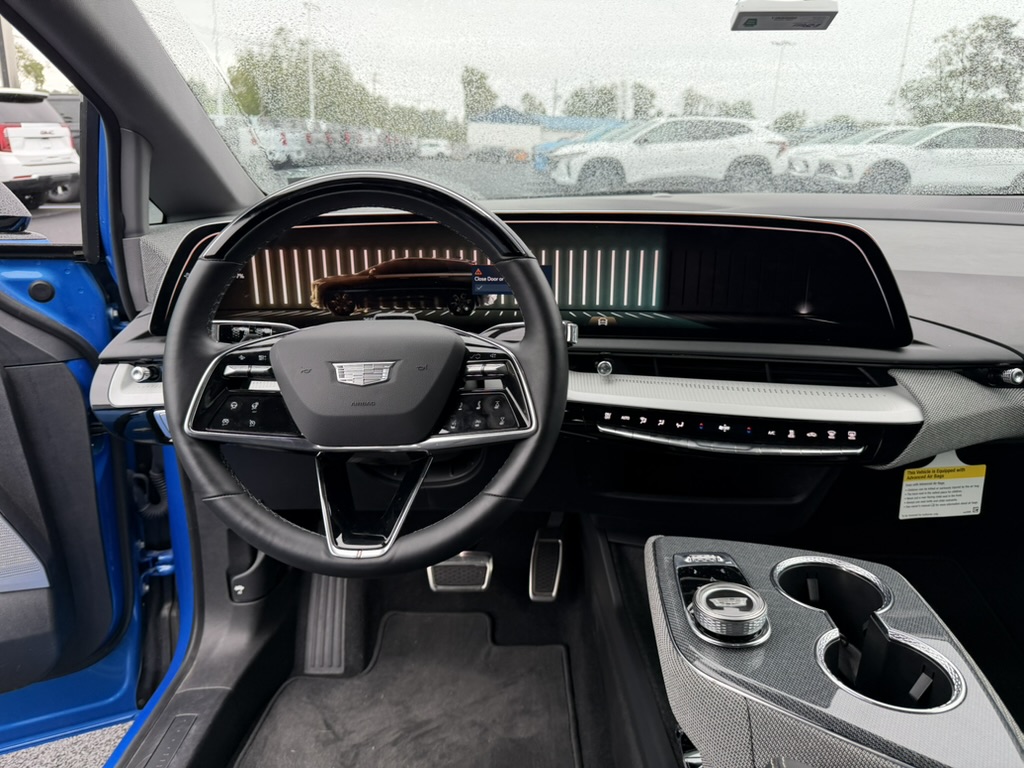 2025 Cadillac OPTIQ photo 17 of 31
