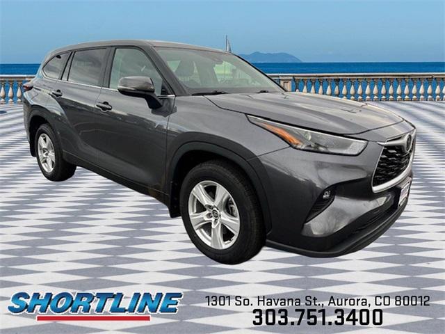 2024 Toyota Highlander Vehicle Photo in AURORA, CO 80012-4011