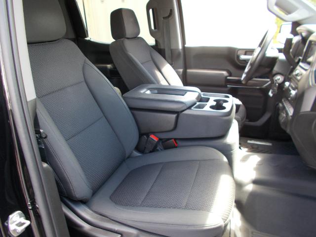 2021 Chevrolet Silverado 1500 Vehicle Photo in LOWELL, MA 01852-4336