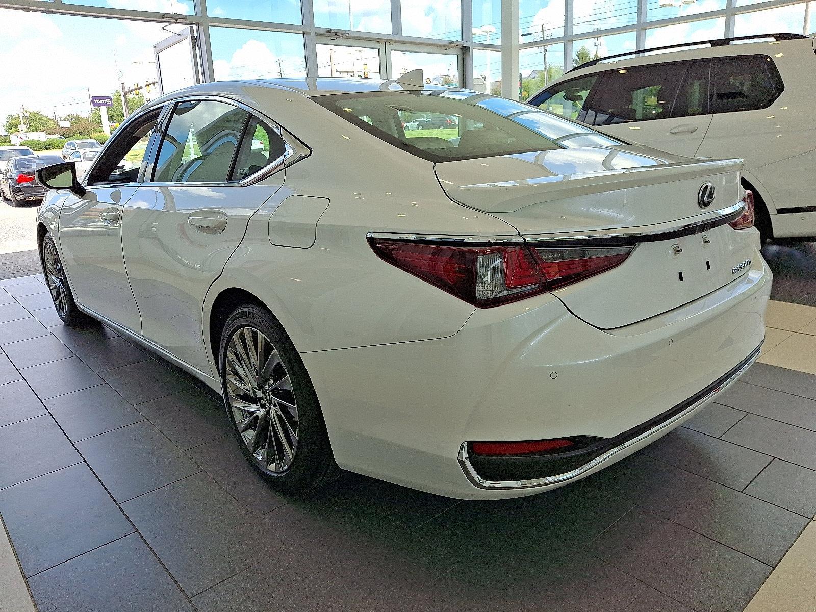 2025 Lexus ES 300h Vehicle Photo in Lancaster, PA 17601