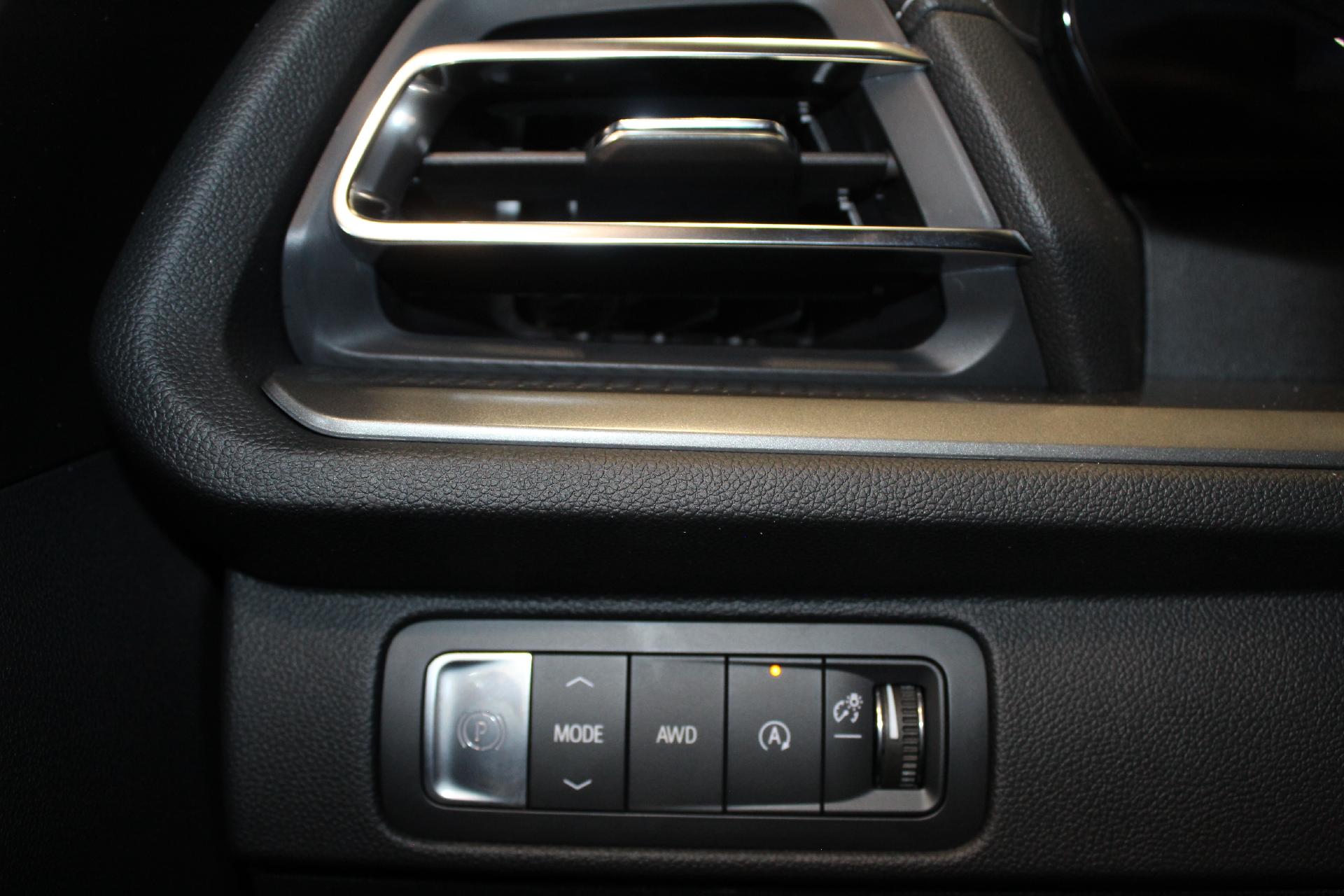 2026 Chevrolet Traverse Vehicle Photo in NORTHAMPTON, MA 01060-1120