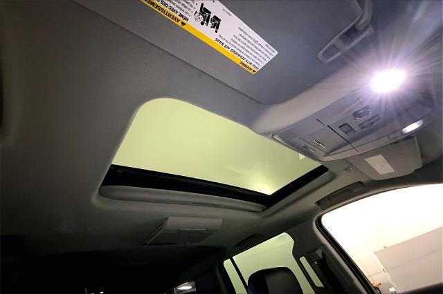 2020 GMC Yukon XL Vehicle Photo in Lees Summit, MO 64086