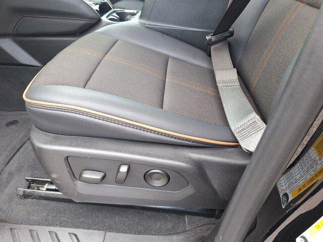 2024 GMC Canyon photo 27 of 30
