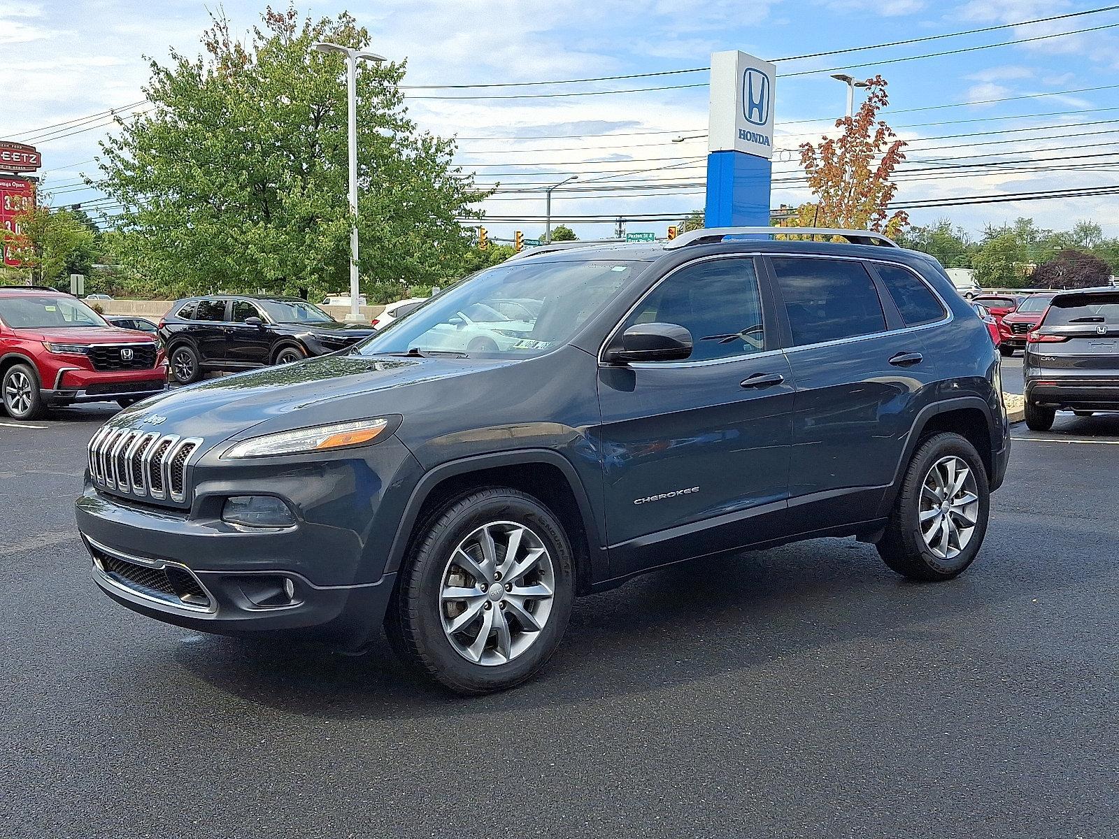 2018 Jeep Cherokee Vehicle Photo in Harrisburg, PA 17111