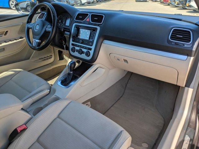 2016 Volkswagen Eos Vehicle Photo in San Antonio, TX 78209
