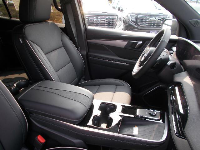 2026 Buick Enclave Vehicle Photo in LOWELL, MA 01852-4336