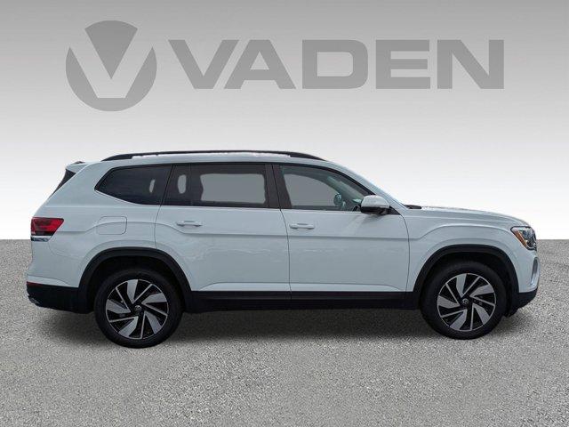 2024 Volkswagen Atlas Vehicle Photo in BRUNSWICK, GA 31525-1881