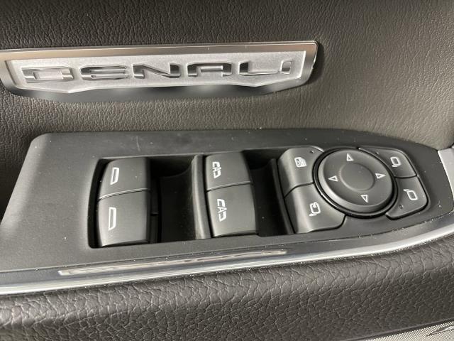 2023 GMC Sierra 1500 Vehicle Photo in GILBERT, AZ 85297-0402
