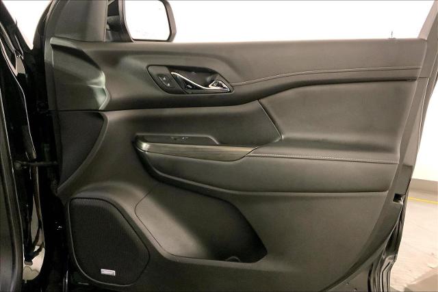 2023 GMC Acadia Vehicle Photo in KANSAS CITY, MO 64114-4502