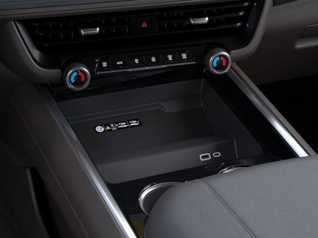 2025 Chevrolet Suburban Vehicle Photo in INDEPENDENCE, MO 64055-1314