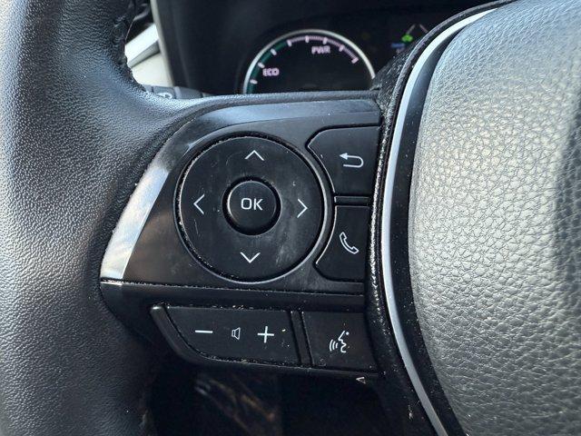 2020 Toyota RAV4 Vehicle Photo in LEOMINSTER, MA 01453-2952